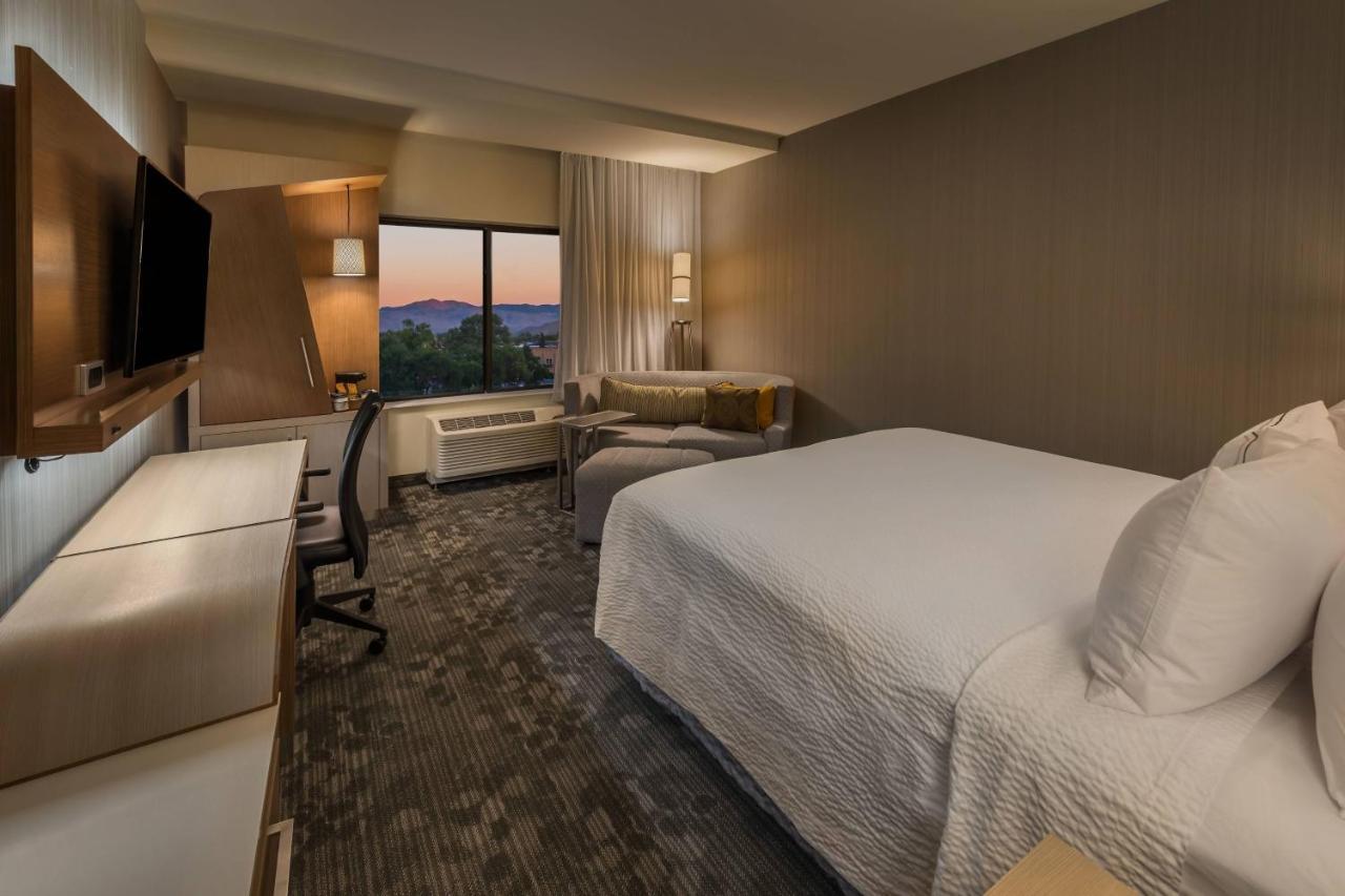 Courtyard By Marriott Reno Downtown/Riverfront Екстериор снимка