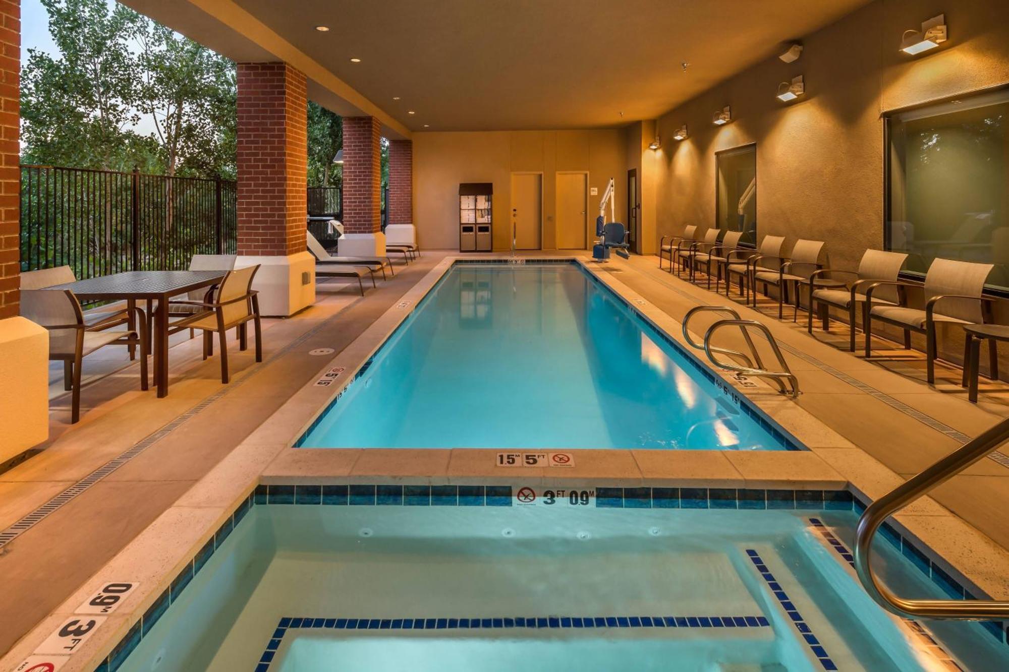 Courtyard By Marriott Reno Downtown/Riverfront Екстериор снимка