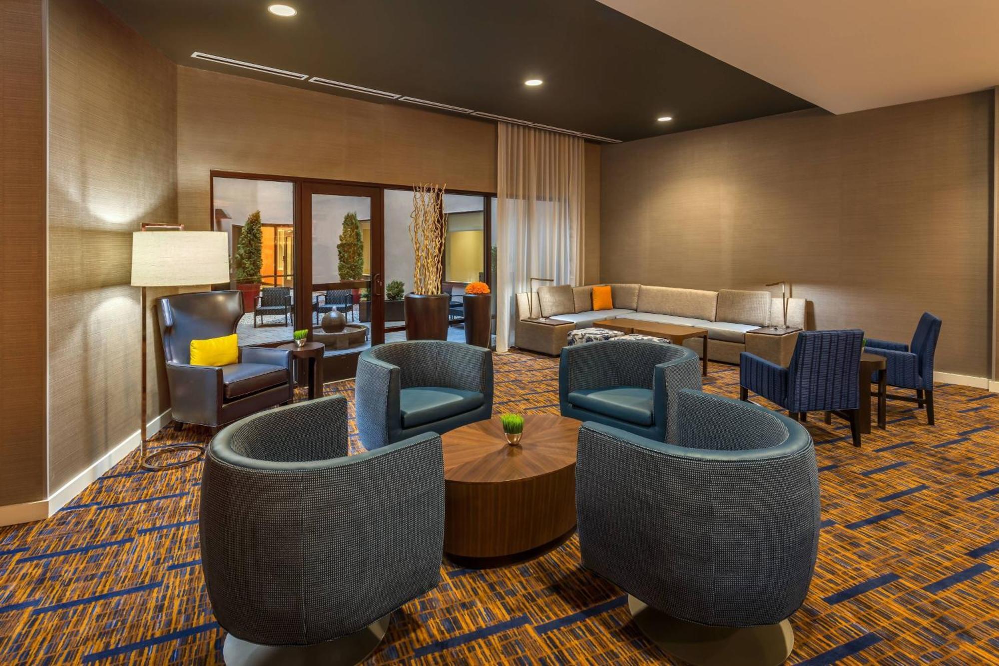 Courtyard By Marriott Reno Downtown/Riverfront Екстериор снимка