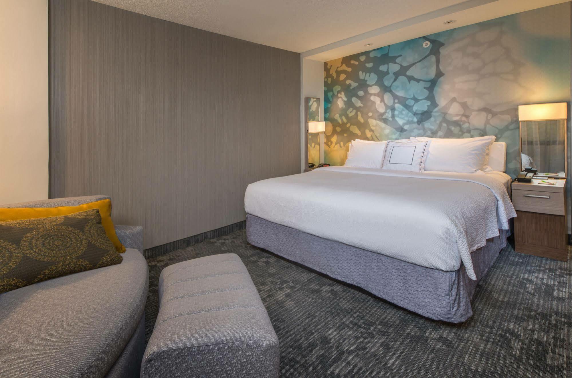 Courtyard By Marriott Reno Downtown/Riverfront Екстериор снимка